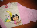 Roze pyjama, 128/134, DORA, Ophalen of Verzenden, Zo goed als nieuw, Meisje, Nacht- of Onderkleding