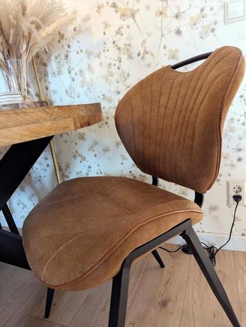 Eetkamerstoelen, set van twee beschikbaar voor biedingen