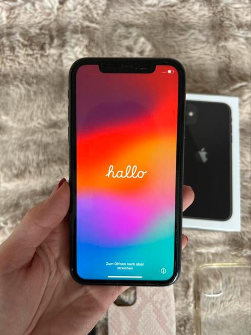 iPhone 11 64gb zwart in goede staat + doosje + 4 hoesjes, Telecommunicatie, Mobiele telefoons | Apple iPhone, Zo goed als nieuw