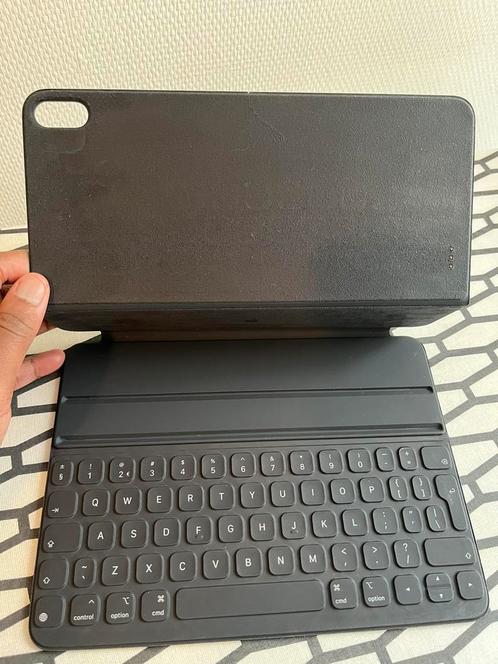 Apple iPad Pro Smart Keyboard Folio 11” (Black), Computers en Software, Tablet-hoezen, Gebruikt, Bescherming voor- en achterkant