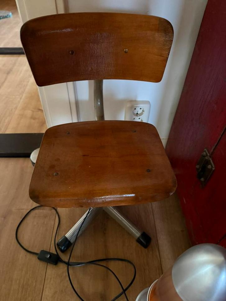 vintage peuter kleuter stoeltje Friso Kramer ?, Huis en Inrichting, Bureaustoelen, Gebruikt, Overige kleuren, Ophalen