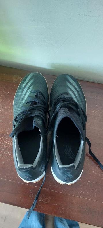 Adidas zaalvoetbalschoenen maat 40 39 38  gymschoenen  beschikbaar voor biedingen
