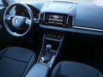Skoda Karoq 1.5 TSI 150pk ACT Business Edition LED / Camera, Stof, 4 cilinders, Wit, Karoq