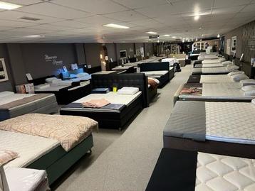 BOXSPRING SHOWMODELLEN LEEGVERKOOP !! beschikbaar voor biedingen