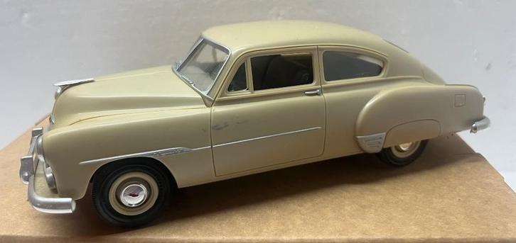 1:25 Plastic Model Chevrolet Fleetline  1951, Hobby en Vrije tijd, Modelauto's | 1:24, Gebruikt, Auto, Overige merken, Ophalen of Verzenden