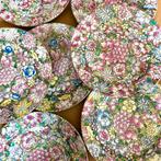 Famille Rose Mille Fleurs wandborden, Antiek en Kunst, Ophalen of Verzenden