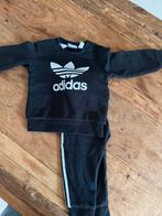 Jongens trainingspak, Kinderen en Baby's, Babykleding | Maat 86, Ophalen of Verzenden, Zo goed als nieuw, Jongetje