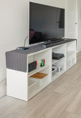 Gebruikte witte Ikea Besta TV Meubel - afbeelding 2