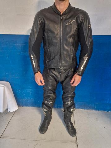 Leren motorpak 2 delig merk Alpinestars beschikbaar voor biedingen