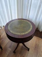 Antiek ronde wijntafel/ bijzettafel met groen leren inleg, Antiek en Kunst, Antiek | Meubels | Tafels, Ophalen