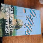 Boek geschiedenis van de Friese beweging, Ophalen of Verzenden, 20e eeuw of later, Zo goed als nieuw