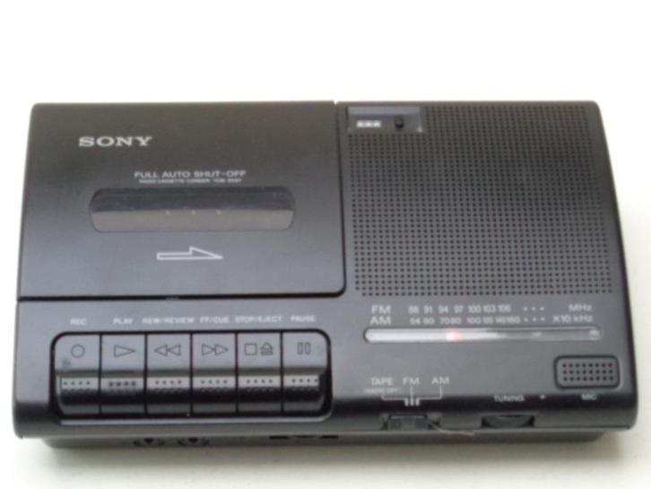 Radio - Cassette Recorder SONY Model TCM - 959T, Audio, Tv en Foto, Radio's, Zo goed als nieuw, Radio, Ophalen of Verzenden
