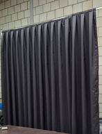 Pipe en Drape gordijnen Poly-Satijn strak en geplooid, Verzenden, Zo goed als nieuw, Licht, Kleur