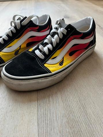 Vans maat 38,5 beschikbaar voor biedingen