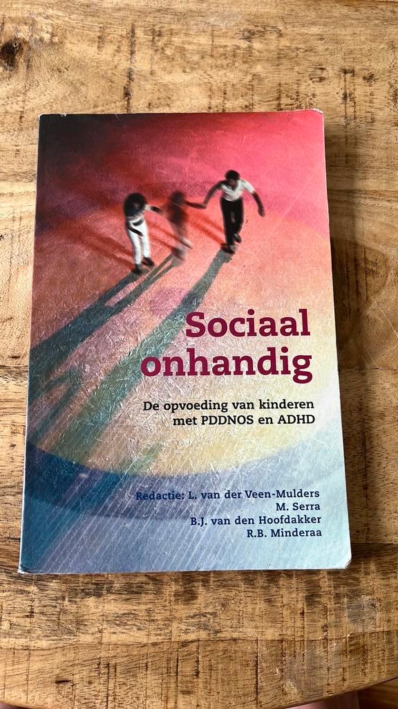 Sociaal onhandig, Boeken, Wetenschap, Zo goed als nieuw, Sociale wetenschap, Ophalen of Verzenden