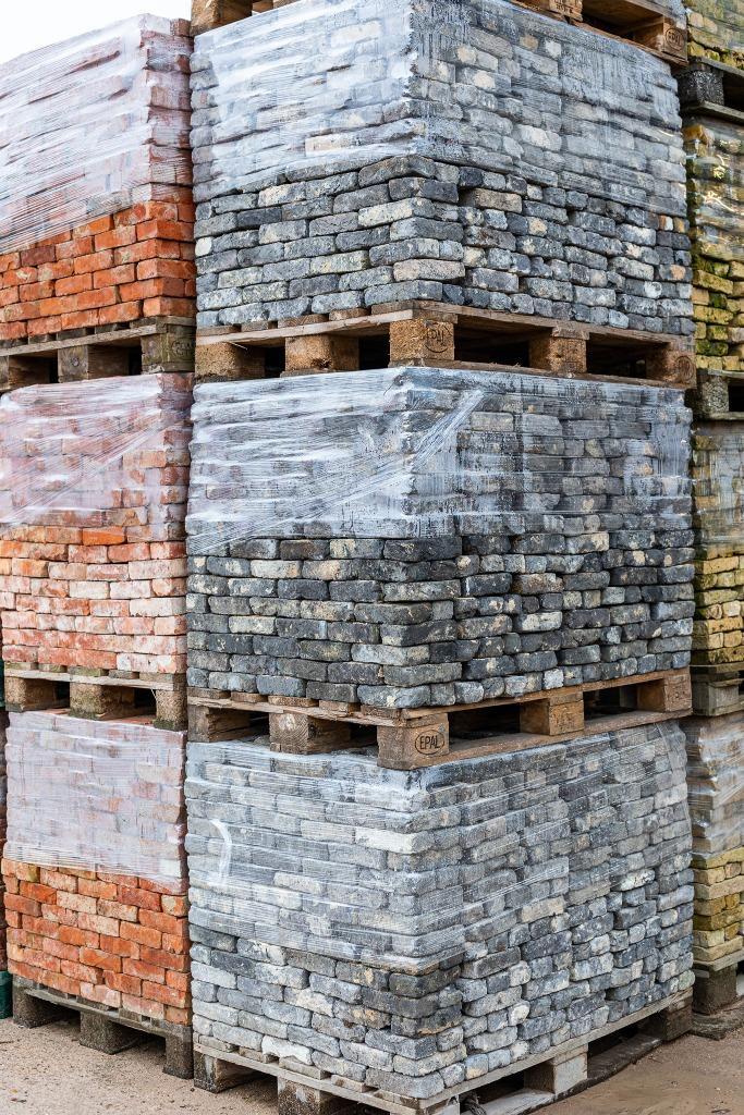 Oude grijze handvorm metselstenen gebikt 5.000 stuks UNIEK!, Doe-het-zelf en Verbouw, Metselstenen, Gebruikt, Bakstenen, Ophalen of Verzenden