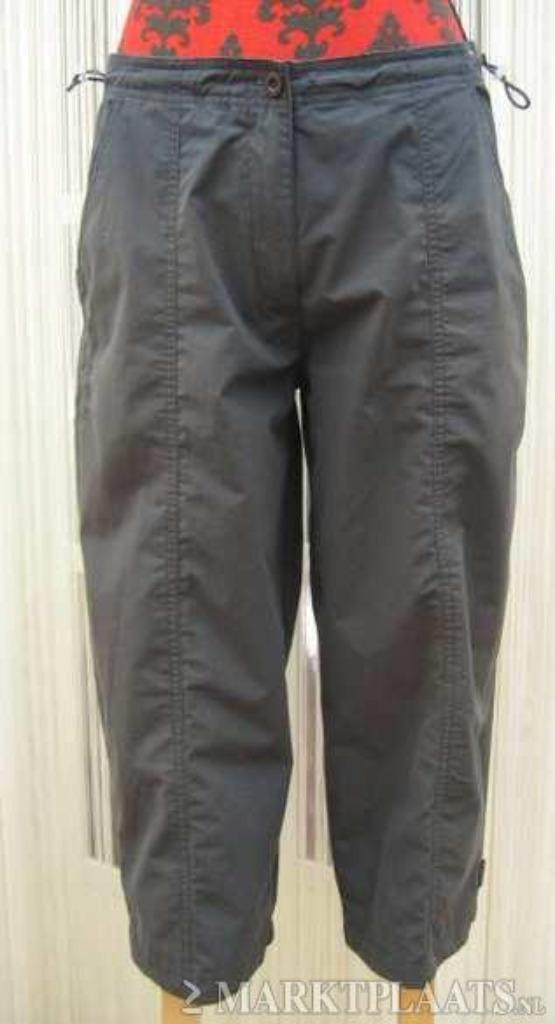 Kuit broek van Trespass size S grijs mt 36, Kleding | Dames, Broeken en Pantalons, Zo goed als nieuw, Maat 36 (S), Grijs, Driekwart