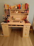 Meisjes kamer çilek(bed,bureau,makeuptafel,kledingkast, nach, Ophalen of Verzenden, Zo goed als nieuw, Meisje