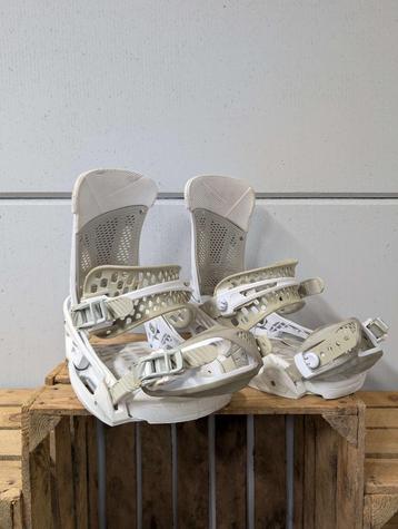 Burton malavita snowboard EST binding maat L beschikbaar voor biedingen