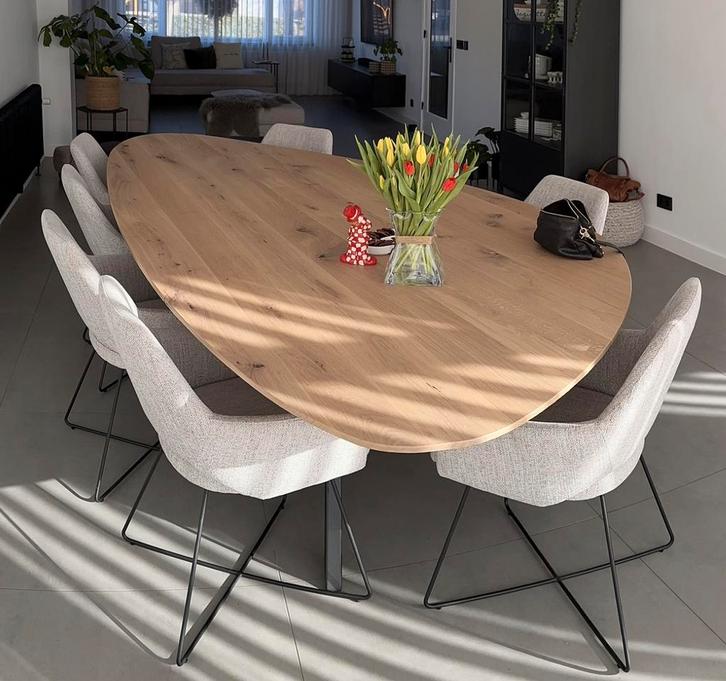 Eikenhouten tafel met kiezelvorm + salontafel in overleg, Huis en Inrichting, Tafels | Eettafels, Zo goed als nieuw, 100 tot 150 cm