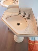 Antieke porseleinen hoek wastafel van PORCHER a Paris, Doe-het-zelf en Verbouw, Sanitair, Ophalen, Gebruikt, Wastafel