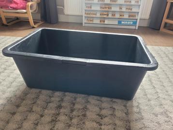 Kuip/badje á 86 liter - 74 x 43 x 27cm

 beschikbaar voor biedingen