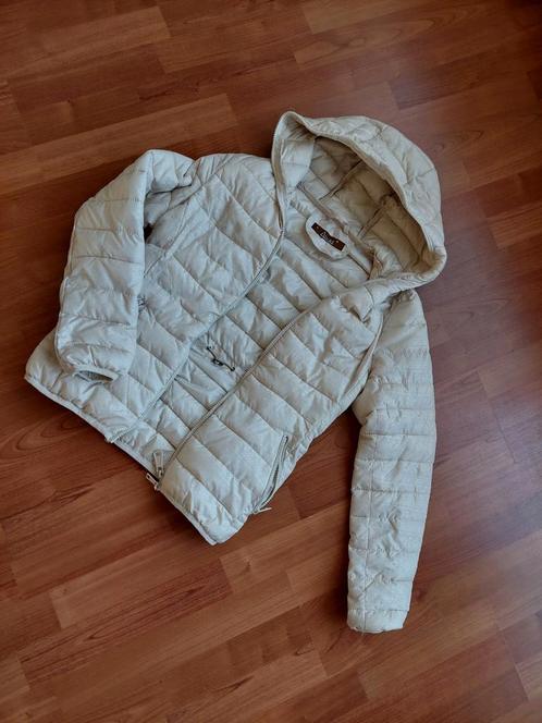 Fijn gewatteerd jasje, maat S 36, crème, Kleding | Dames, Jassen | Zomer, Zo goed als nieuw, Maat 36 (S), Beige, Ophalen of Verzenden