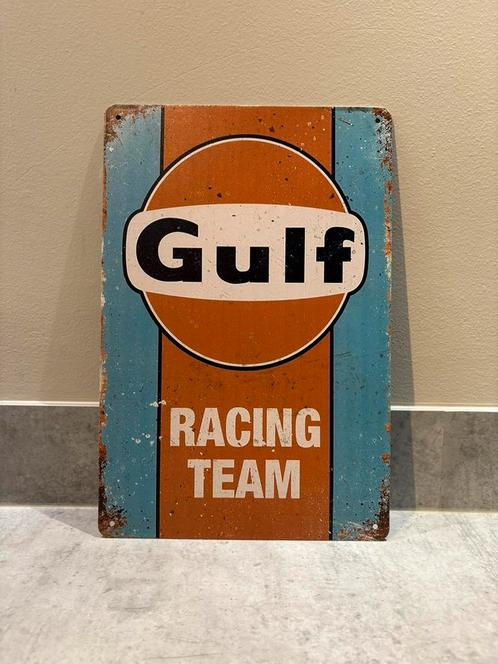 Mancave Bar Café Wanddecoratie metalen bordje Gulf Racing, Verzamelen, Merken en Reclamevoorwerpen, Zo goed als nieuw, Reclamebord