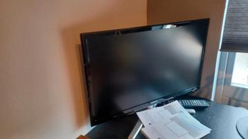 Kleine tv beschikbaar voor biedingen