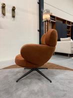 Showmodel Pode Bibo draai fauteuil Bruin leer Design Stoel, Huis en Inrichting, Fauteuils, Nieuw, Pode, Leer, 75 tot 100 cm