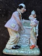 Schitterend porseleinen beeld clown met draaiorgel, Ophalen of Verzenden, Gebruikt, Mens