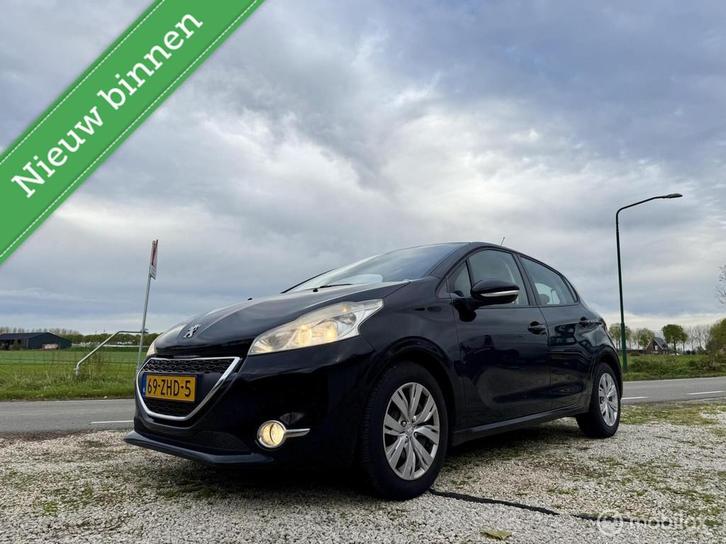 Peugeot 208 1.2 VTi Envy, BJ 2012, Airco, Navi, PDC, Lage km, Auto's, Peugeot, Bedrijf, Te koop, ABS, Airbags, Airconditioning