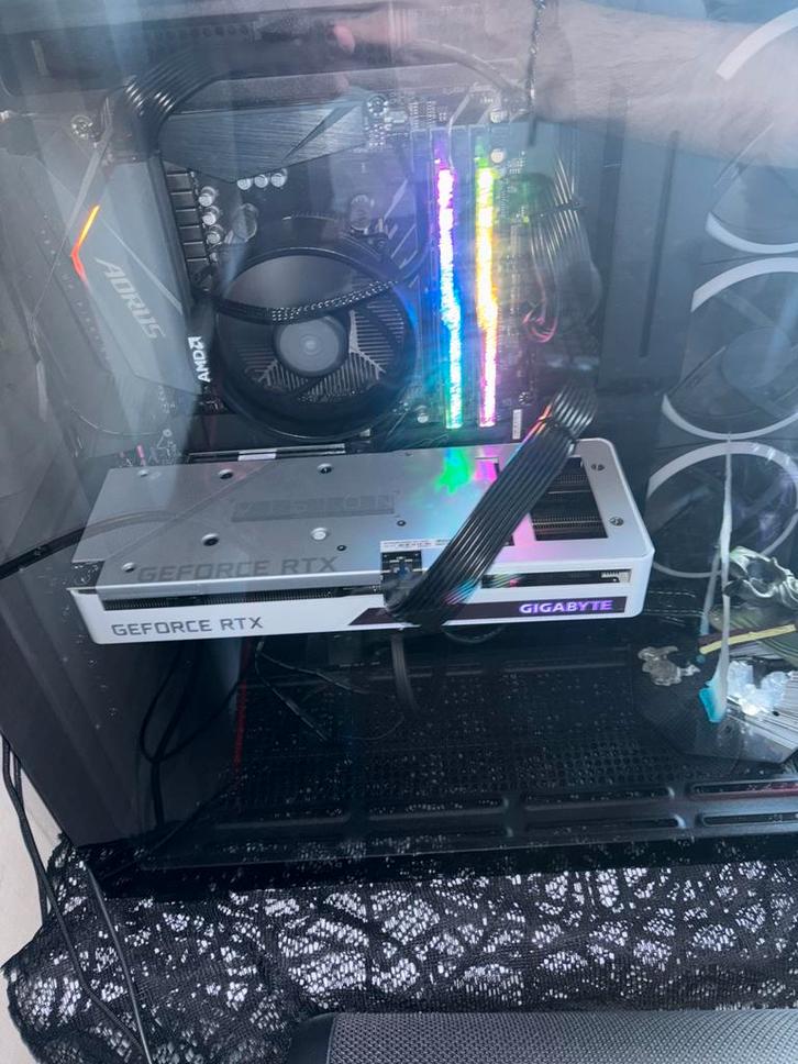 Gaming set, Computers en Software, Desktop Pc's, Zo goed als nieuw, 4 Ghz of meer, SSD, 16 GB, Met monitor, Gaming, Ophalen of Verzenden