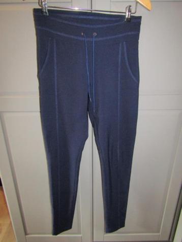 G581 Zizo mt 36 broek donkerblauw travelstof beschikbaar voor biedingen