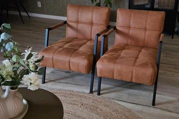 2x cube fauteuils cognac beschikbaar voor biedingen