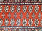 Vintage Perzisch wol vloerkleed loper Bokhara red 80x248cm, Huis en Inrichting, Stoffering | Tapijten en Kleden, Persian Perzisch vintage oosters hype