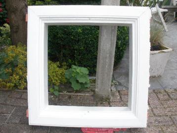 Oud doorgeef luik 70 x 70 cm beschikbaar voor biedingen
