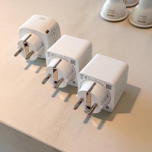 Philips Hue smart plug (2 stuks, zo goed als nieuw), Huis en Inrichting, Lampen | Overige, Zo goed als nieuw, Ophalen of Verzenden