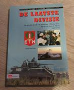 De laatste divisie - De geschiedenis van 1 Divisie '7 Decemb, Boeken, Verzenden, Niet van toepassing, Zo goed als nieuw, Overige onderwerpen