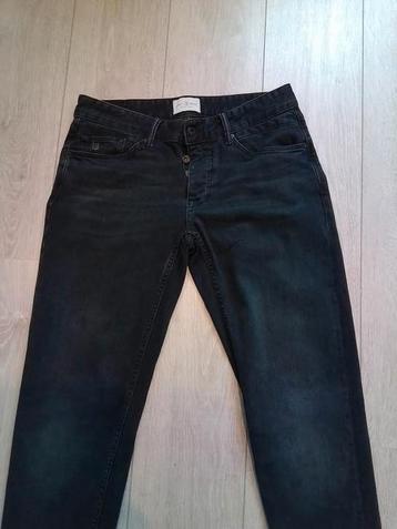 Cast Iron jeans beschikbaar voor biedingen