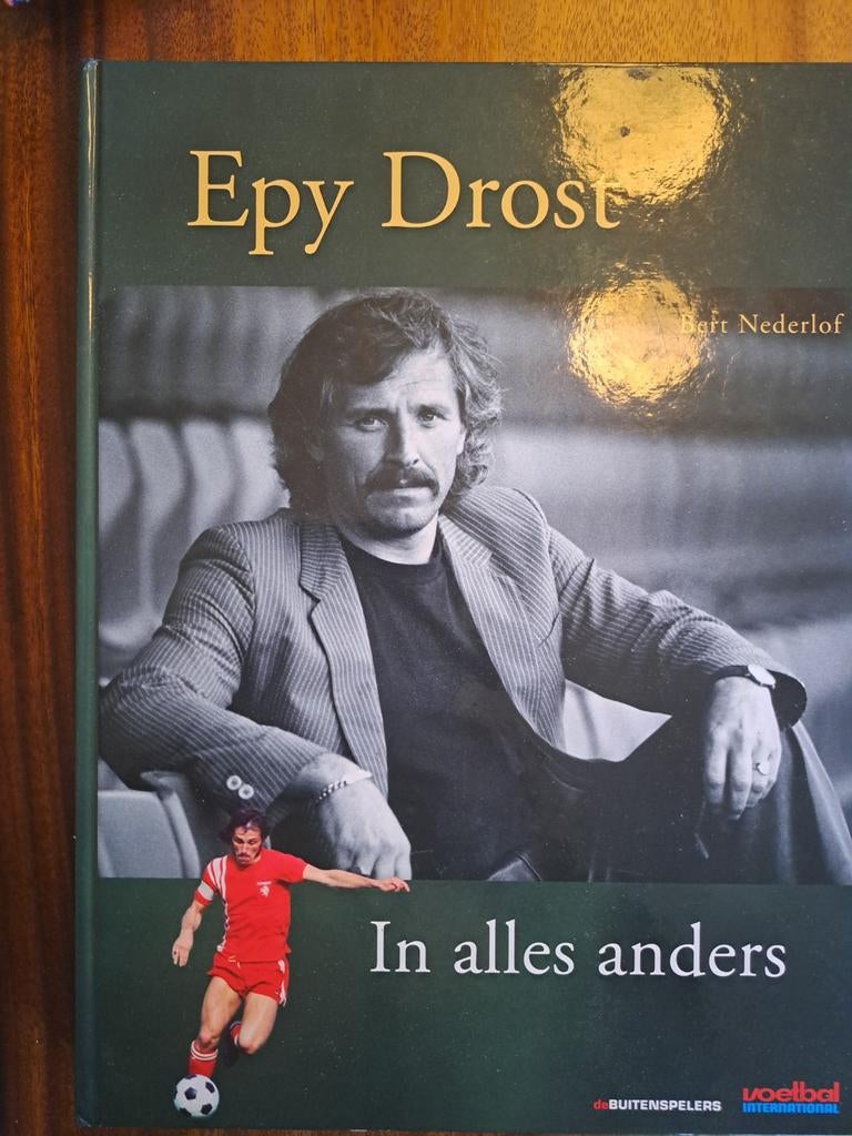 Epy Drost - In alles anders (Nieuwstaat), Bert Nederlof, Nieuw, Ophalen of Verzenden, Sport