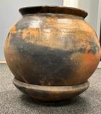 Antieke aardewerken bolle kookpot met aardewerk schaal, Antiek en Kunst, Antiek | Keramiek en Aardewerk, Ophalen