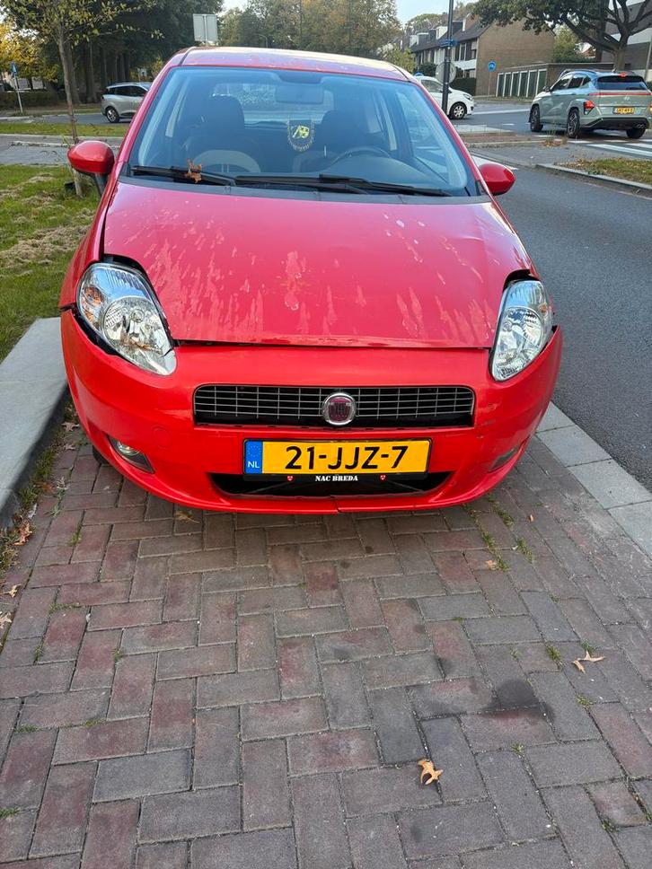Fiat Punto 2009 - Schade auto, Auto diversen, Schadeauto's, Fiat, Handgeschakeld, Benzine, Hatchback, Rood, Ophalen