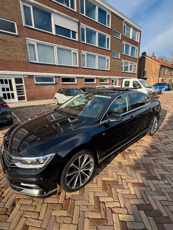 Volkswagen Passat 1.6 TDI Full KM 235000 Option Pano Keyless, Auto's, Volkswagen, Particulier, Passat, ABS, Achteruitrijcamera