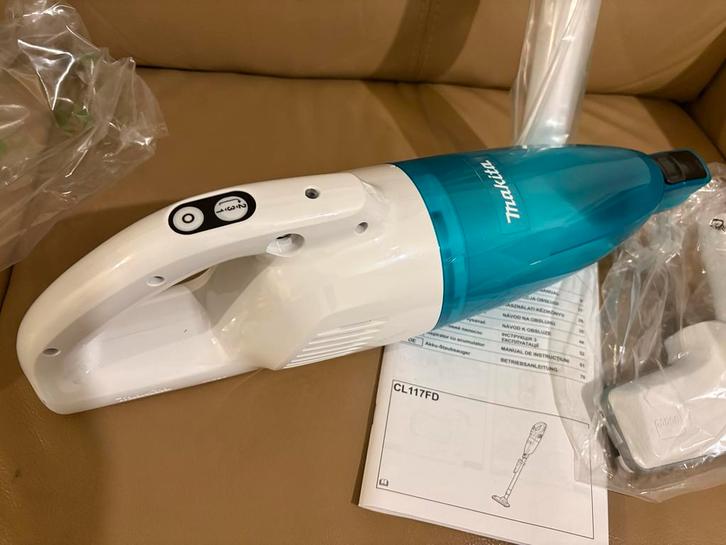 Makita CL117FD Kruimeldief - Nieuw!, Witgoed en Apparatuur, Stofzuigers, Nieuw, Kruimeldief, Minder dan 1200 watt, Reservoir, Ophalen