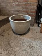 Zware bloempot / plantenpot van Intratuin, 25 tot 40 cm, Rond, Ophalen of Verzenden, Zo goed als nieuw