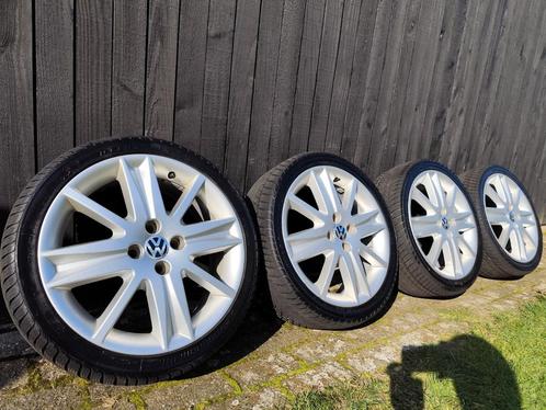 17" Velgen Volkswagen 4x100 met winterbanden️, Auto-onderdelen, Banden en Velgen, Banden en Velgen, Winterbanden, 17 inch, 205 mm