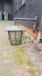 Oude Buitenlamp met Wandarm, Huis en Inrichting, Lampen | Wandlampen, Ophalen of Verzenden, Gebruikt, Glas, Vintage