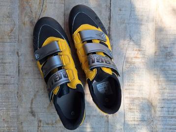 Agu retro fietsschoenen maat 43 beschikbaar voor biedingen