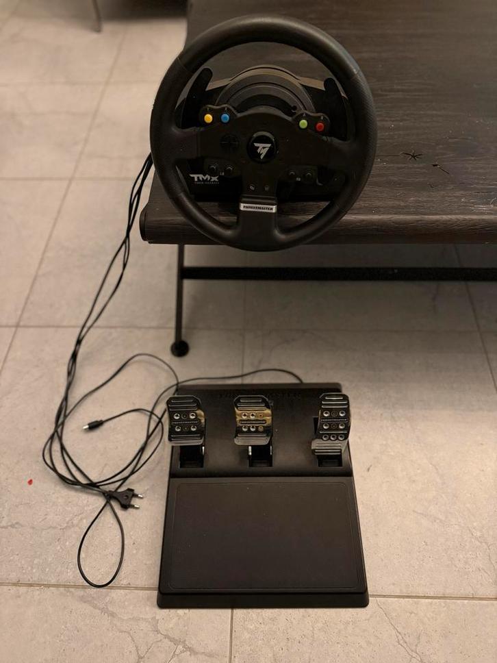 Thrustmaster TMX Force Feedback Racestuur met pedalen, Spelcomputers en Games, Spelcomputers | Overige Accessoires, Gebruikt, Ophalen of Verzenden